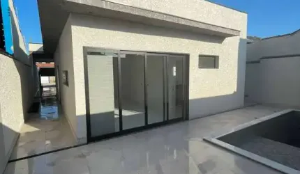 CASA NOVA, MODERNA, ESPAÇOSA E POUCOS METROS DO MAR! ITANHAEM/SP