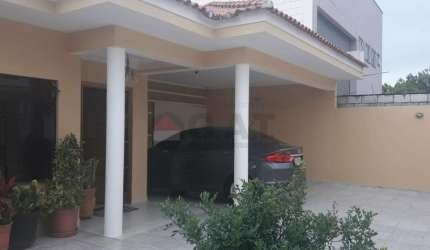 CASA À VENDA NO JARDIM DO PAÇO - SOROCABA/SP