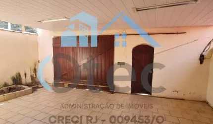 LINDA CASA DE TRÊS QUARTOS VENDA