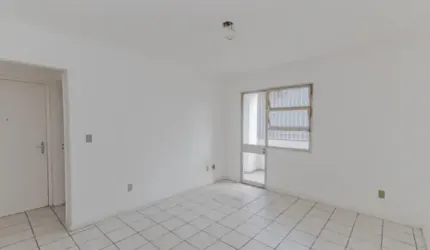 Apartamento de 2 dormitórios com elevador na Avenida João Pessoa em Porto Alegre