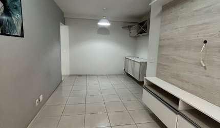 Alugo apartamento de 2 quartos com armários- Condomínio Mais Residencial