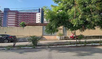 Casa à Venda - Lagoa Nova - Natal/RN