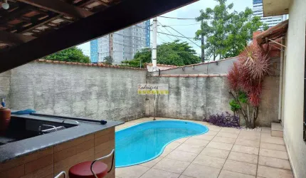 Casa térrea com piscina, somente a Vista  R$ 450 mil