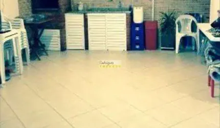 Sobrado em São Vicente bairro Vila Valença