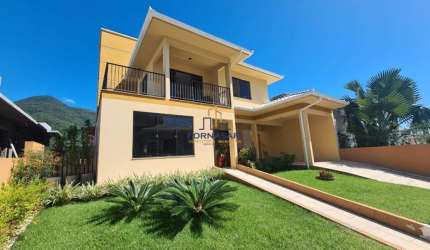 Casa Alto Padrão em Condomínio Completo Próximo a Praia - Palhoça/SC
