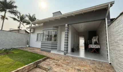 Maravilhosa Casa Mobiliada no Madri em Palhoça/SC: PODE SER FINANCIADA!