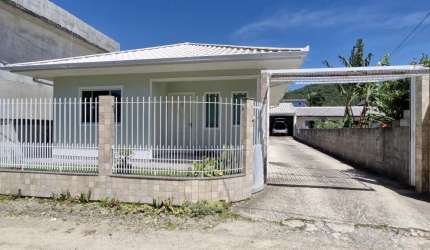 Linda Casa de 3 Quartos (1 Suíte) com Edícula Gourmet na Guarda do Cubatão em Palhoça/SC!