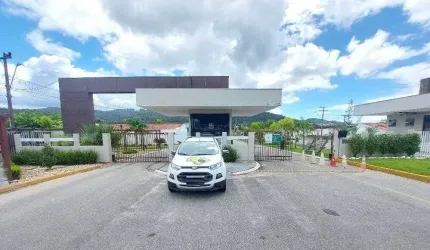 Linda Casa em Condomínio Completo no Bela Vista em Palhoça/SC!