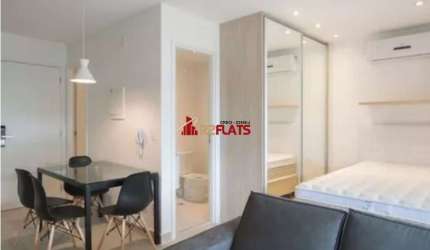 Flat com ótimo preço no bairro Campo Belo. Confira!