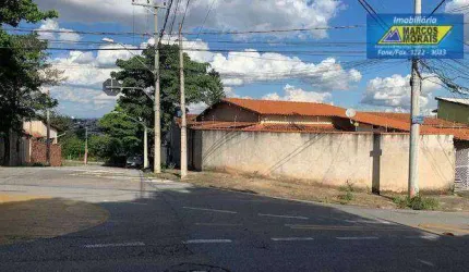 Jd Ouro Fino, 3 dorm , terrea com piscina , churrasqueira .