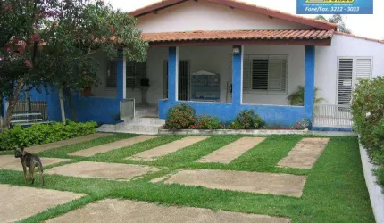 Casa com 3 dormitórios à venda, 400 m² por R$ 1.900.000