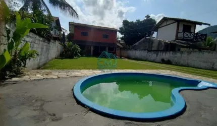 Sobrado para Venda em Ubatuba, Praia da Lagoinha, 4 dormitórios, 3 banheiros, 5 vagas