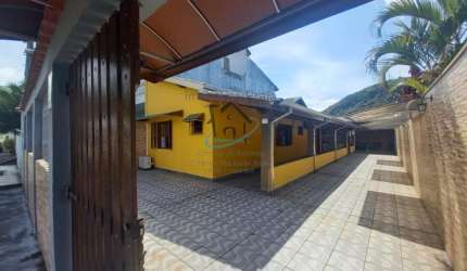 Casa para Venda em Caraguatatuba, Sumaré, 5 dormitórios, 1 suíte, 3 banheiros, 4 vagas