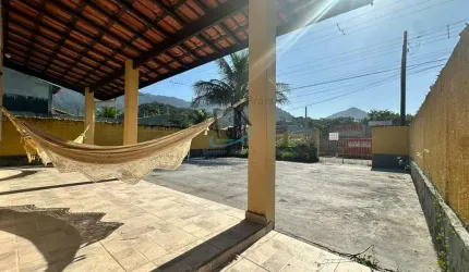 Casa para Venda em Caraguatatuba, Massaguaçu, 3 dormitórios, 1 suíte, 2 banheiros, 6 vagas