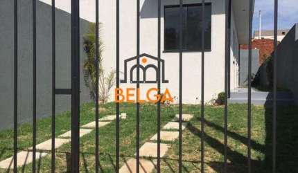 Casa para Venda em Atibaia, Vila Santa Helena - Tanque, 2 dormitórios, 1 banheiro, 2 vagas