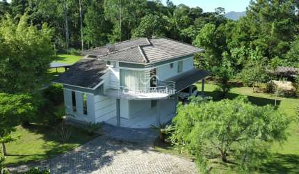Casa mobiliada com excelente acesso ao novo anel viário