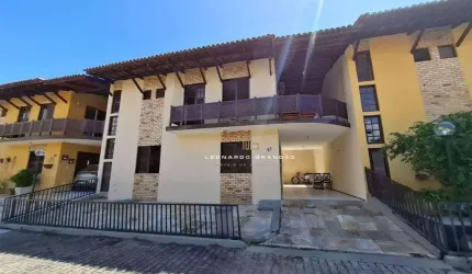 Casa duplex no charmoso Condomínio no Villa Carmel..