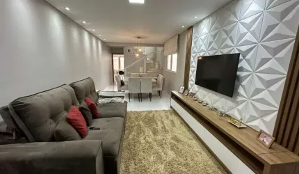 Sobrado Jardim Satélite 3 Dorms Suíte repleto de armários