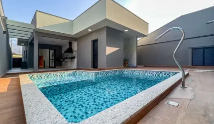 Casa Térrea c/ Piscina Condomínio Fechado em Caçapava