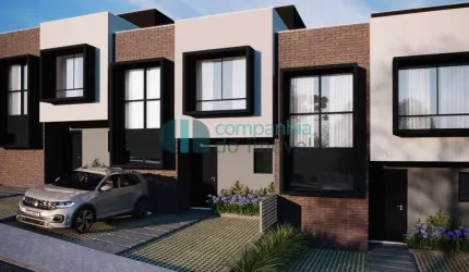 Sobrado com 3 Quartos em Santa Felicidade