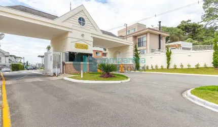Casa em Condomínio Fechado no Atuba