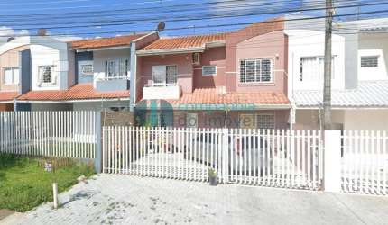 Sobrado com 3 Quartos no Carmo