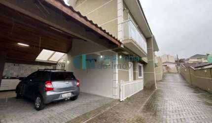 Sobrado em condomínio no Uberaba, porteira fechada