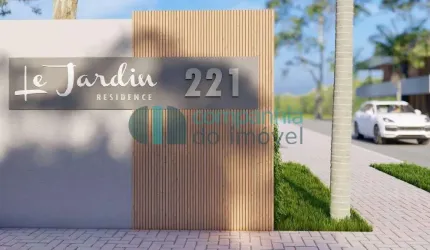 Triplex no Água Verde com 3 suítes