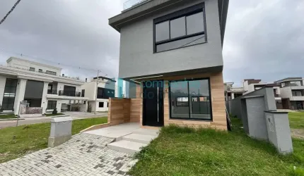 Excelente casa em condomínio clube  Santa Cândida