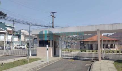 Casa Térrea com 2 Quartos em Condomínio Fechado