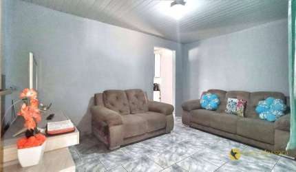 Casa com 5 dormitórios à venda, 204m² por R$400.000