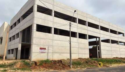 Galpão para alugar, 940 m² por R$ 30.000,02/mês - Distrito Industrial - Salto/SP