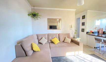 Lindo apartamento semi mobiliado
