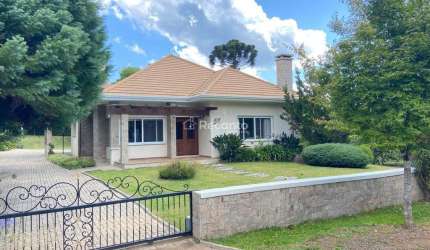 CASA A VENDA NO VALE DOS PINHEIROS 2 SUÍTES , Vale dos Pinheiros, Gramado - RS