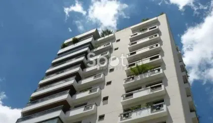 RUA ARBORIZADA E TRANQUILA NO REAL PARQUE.