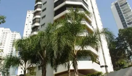 ESPETACULAR LOCALIZAÇÃO NO BAIRRO! PRÉDIO DE ALTO PADRÃO- APARTAMENTO REFORMADO- COM VISTA MARAVI