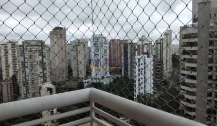 Apto no Panamby andar alto, vista maravilhosa, próximo vias de acesso vale conferir