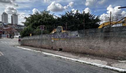 Terreno 1.080m2 para incorporação.