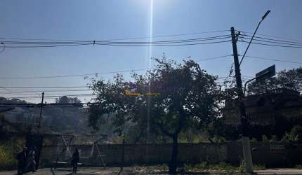 Terreno no Panamby com 809m² e frente de 46,25m com excelente localização