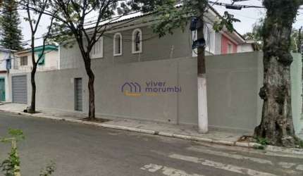 Casa  no Campo Belo - reformada - estado de novo