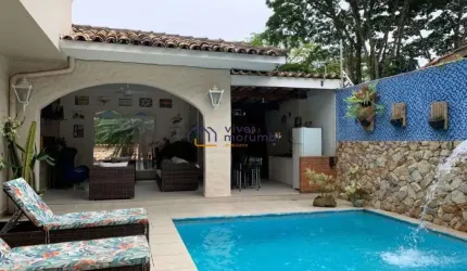 Maravilhosa residência pronta para morar, estilo colonial/fazenda//4 quartos/ 3 suítes/Piscina.