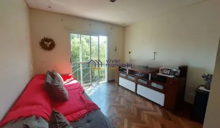 Casa de condomínio com piscina e churrasqueira para locação.