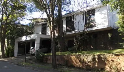 CASA JARDIM GUEDALA 480m²