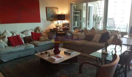 Apartamento no Real Parque com localização nobre!