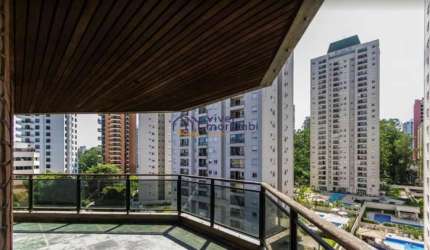 Excelente apartamento com varandão