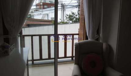 Linda casa em condomínio fechado no Real Parque