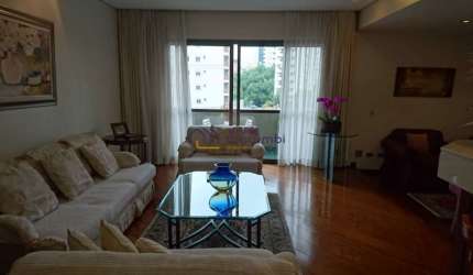 Apartamento a venda no Campo Belo