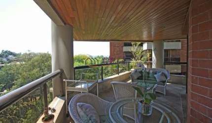 LINDO APARTAMENTO MOBILIADO