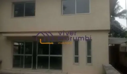 Casa tem 3 três dormitórios. são dois lotes com terreno de 521 m2. um dos terrenos com edícula.