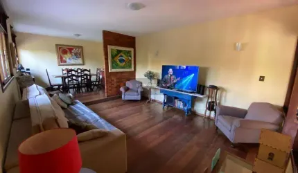 Open House vende casa em Piratininga, 4 quartos, 5 vagas de garagem vista pra lagoa, próximo a prai